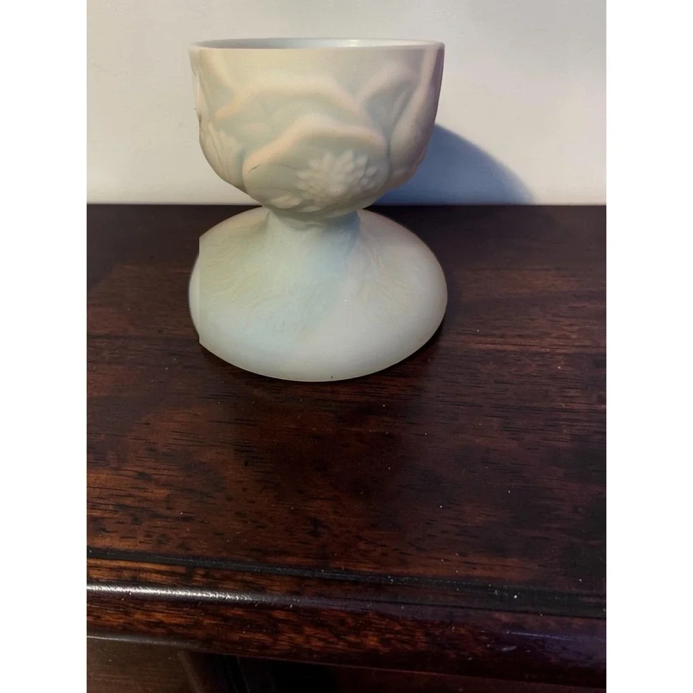 Vintage Fenton Blue Satin Glass Water Lily 10